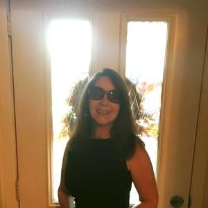 Meet your Posher, Rebekah